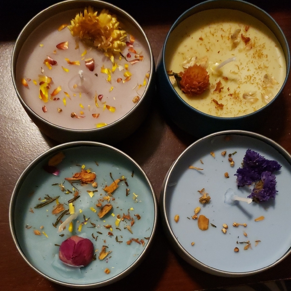 Aromatic Scented Candle- Assorted Colors